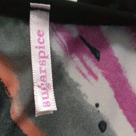 *💖 NWOTPink Low V cut, tunic - Picture 7 of 11